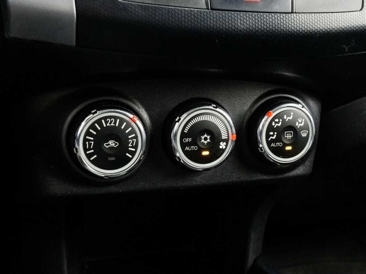 Mitsubishi Outlander 2010 года с пробегом. Фото: #10