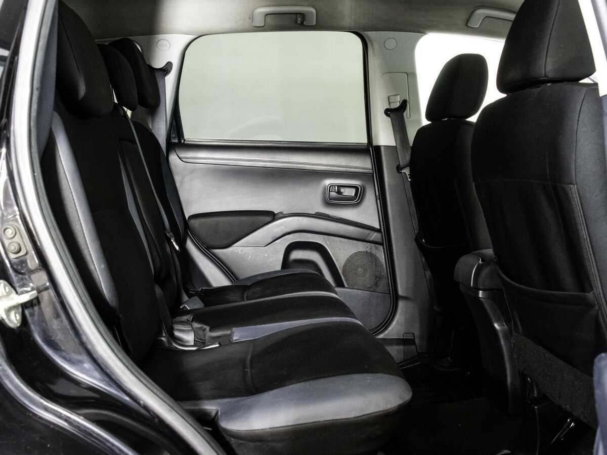 Mitsubishi Outlander 2010 года с пробегом. Фото: #11