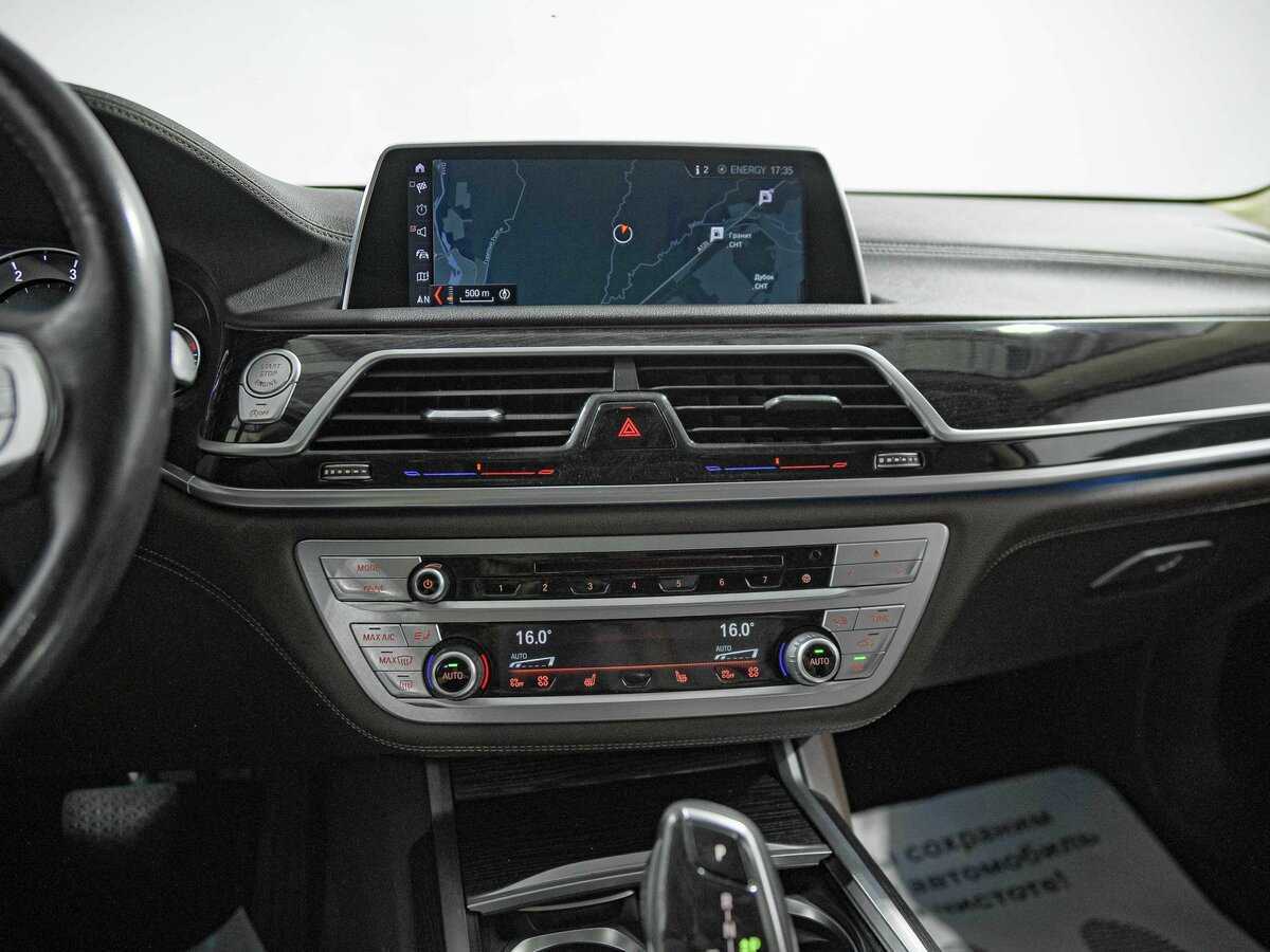 BMW 7 серии 2018 года с пробегом. Фото: #9