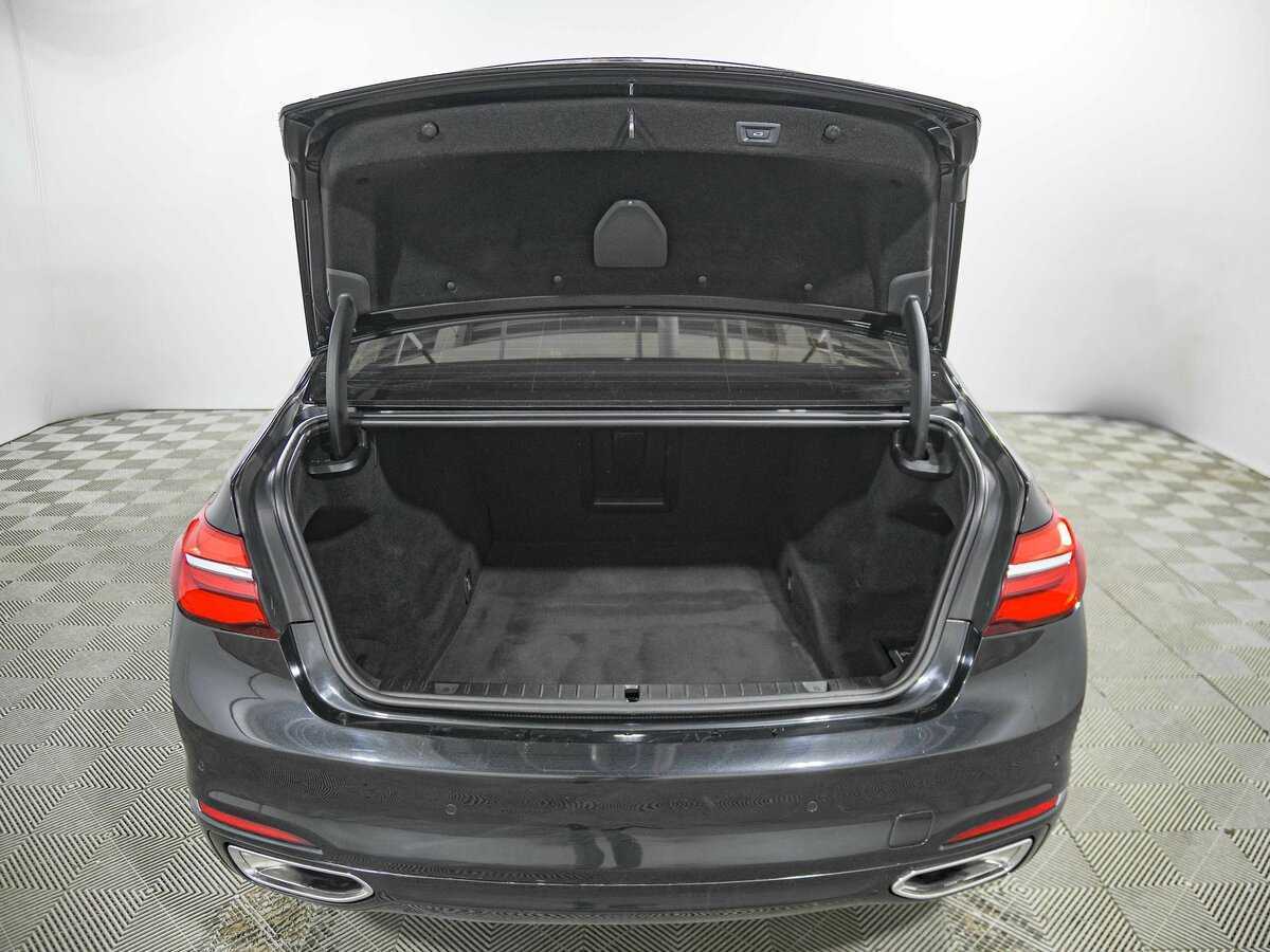 BMW 7 серии 2018 года с пробегом. Фото: #22