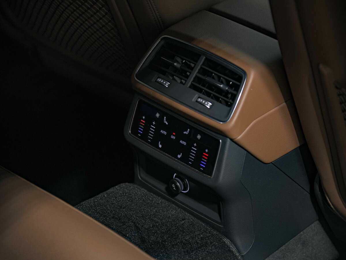 Audi A6 2020 года с пробегом. Фото: #18