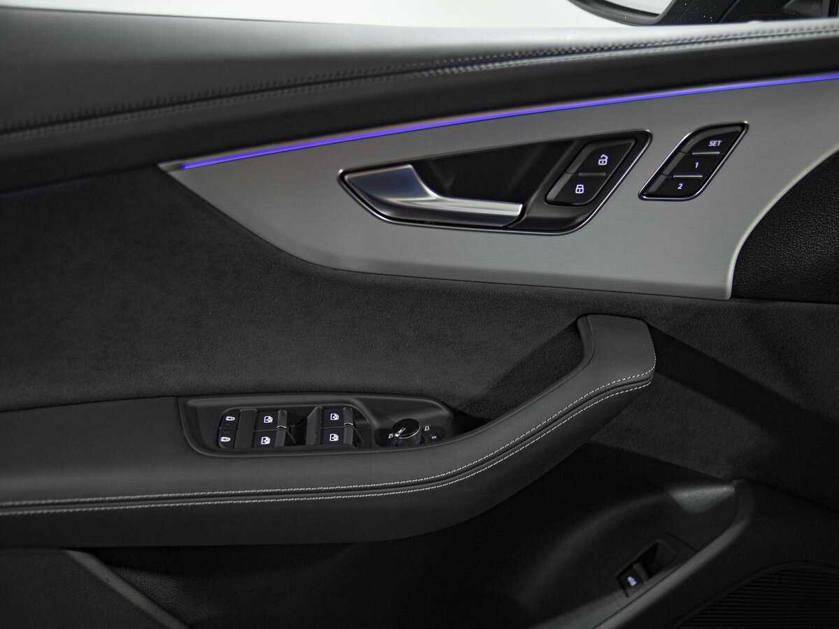 Audi Q8 2023 года с пробегом. Фото: #16