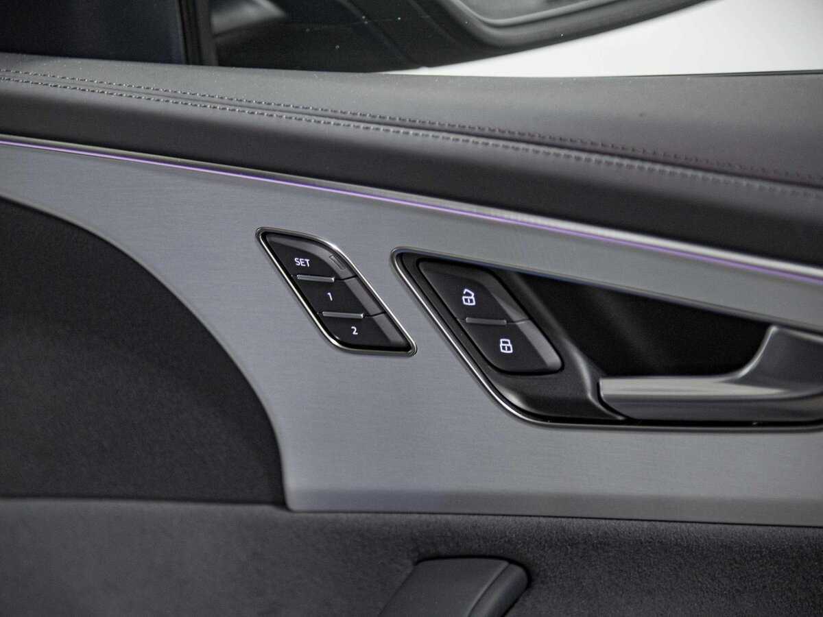 Audi Q8 2023 года с пробегом. Фото: #25