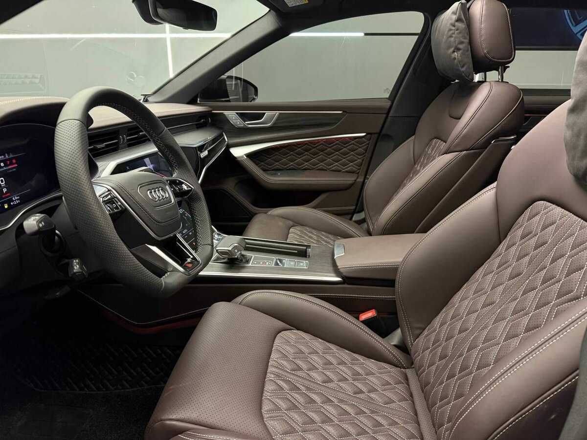 Audi A6 2024 года с пробегом. Фото: #6