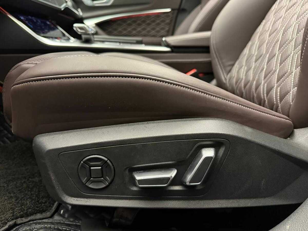 Audi A6 2024 года с пробегом. Фото: #16