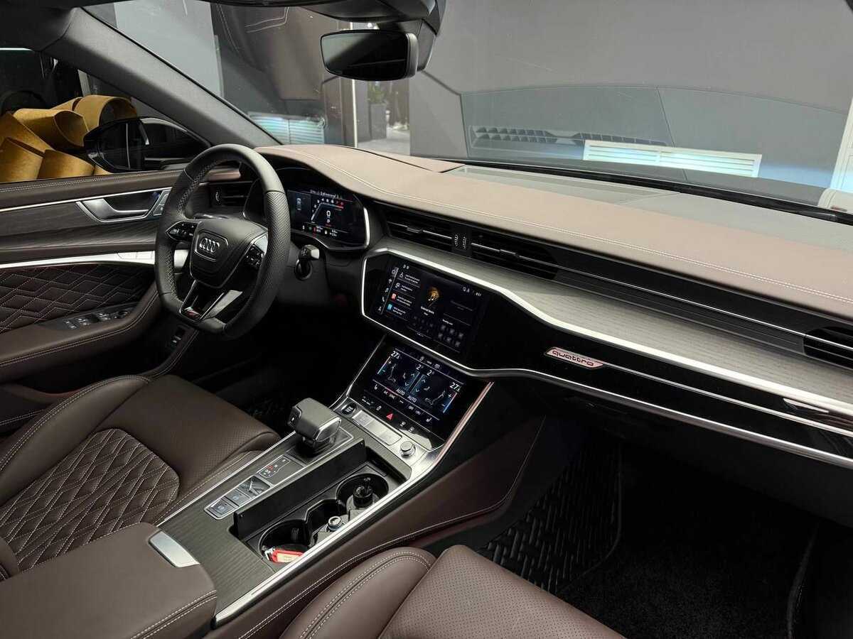 Audi A6 2024 года с пробегом. Фото: #24