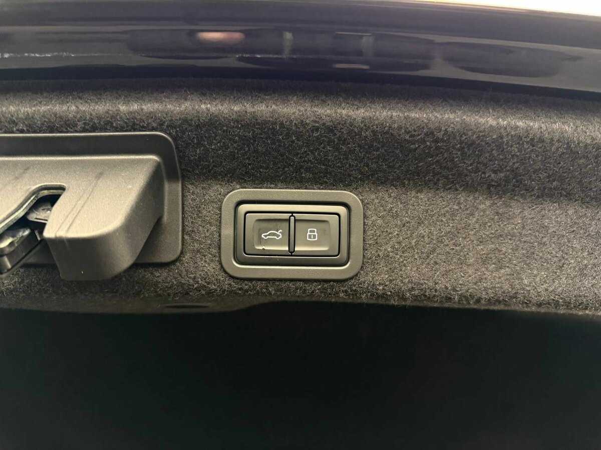 Audi A6 2024 года с пробегом. Фото: #27