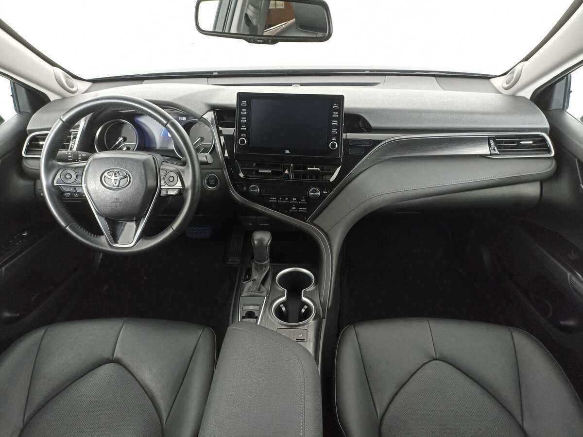 Toyota Camry 2021 года с пробегом. Фото: #13