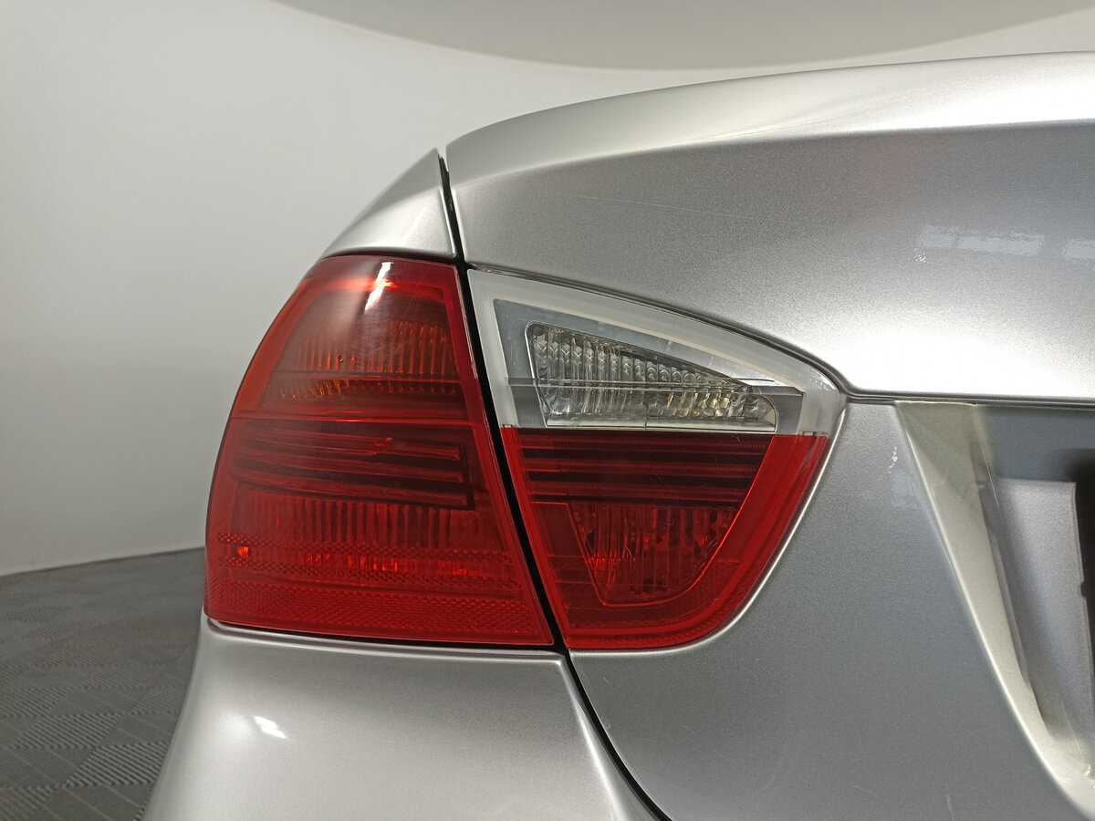 BMW 3 серии 2006 года с пробегом. Фото: #8