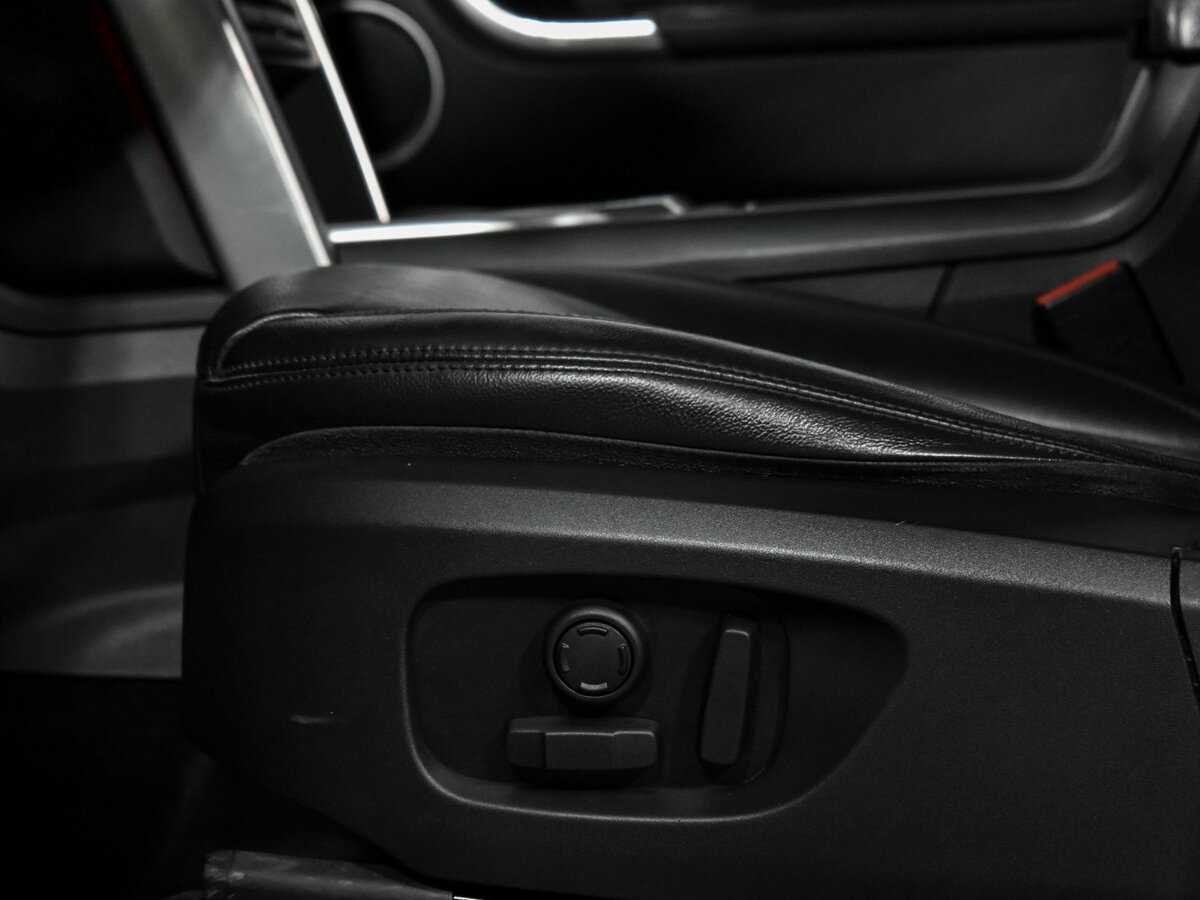 Land Rover Discovery Sport 2019 года с пробегом. Фото: #8