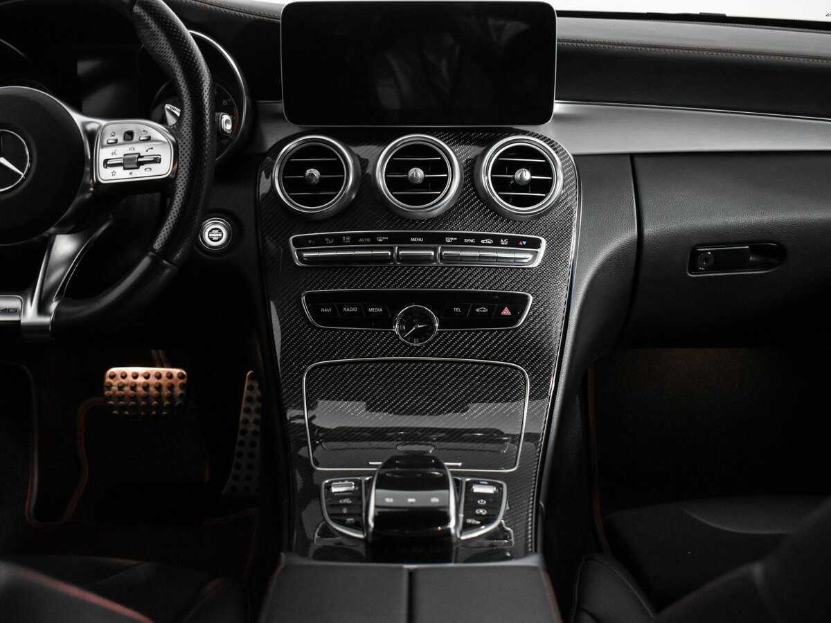 Mercedes-Benz C-Класс AMG 2018 года с пробегом. Фото: #13