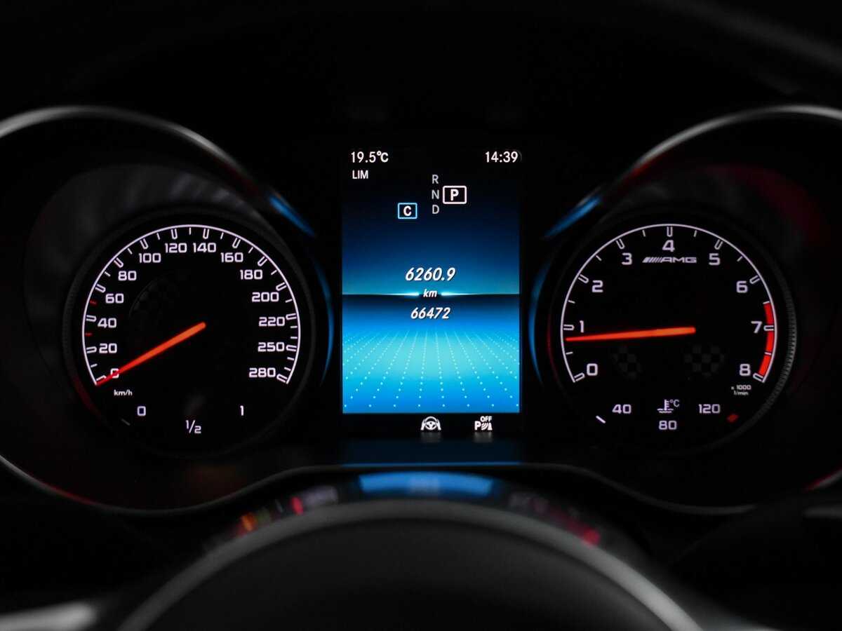 Mercedes-Benz C-Класс AMG 2018 года с пробегом. Фото: #20