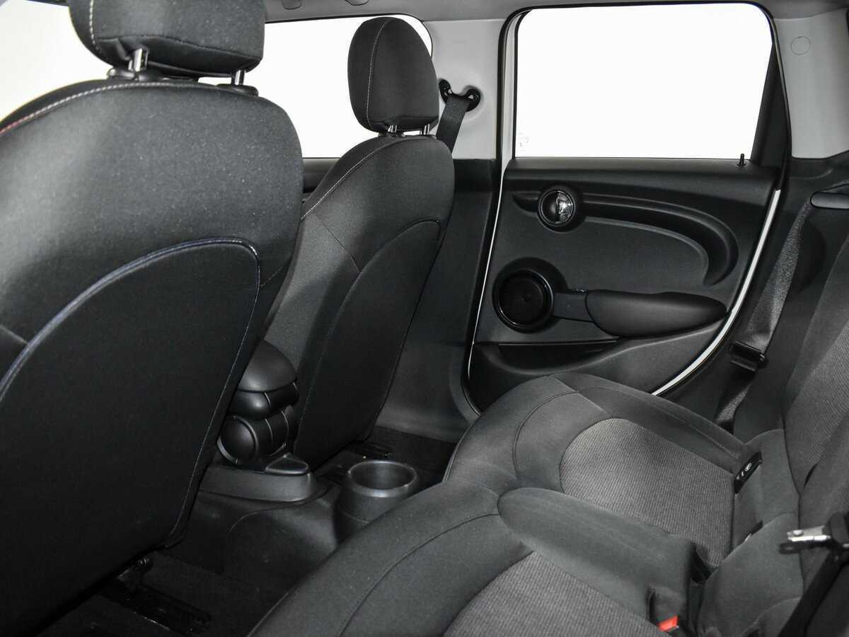 Mini Hatch 2015 года с пробегом. Фото: #11