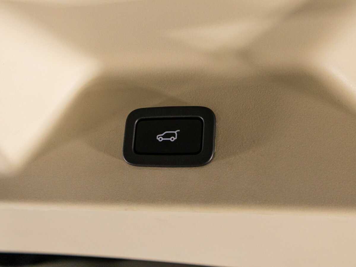 Land Rover Range Rover 2018 года с пробегом. Фото: #16