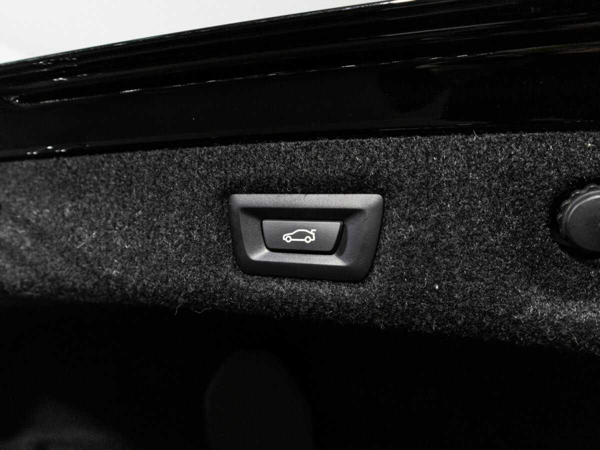 BMW 5 серии 2019 года с пробегом. Фото: #15