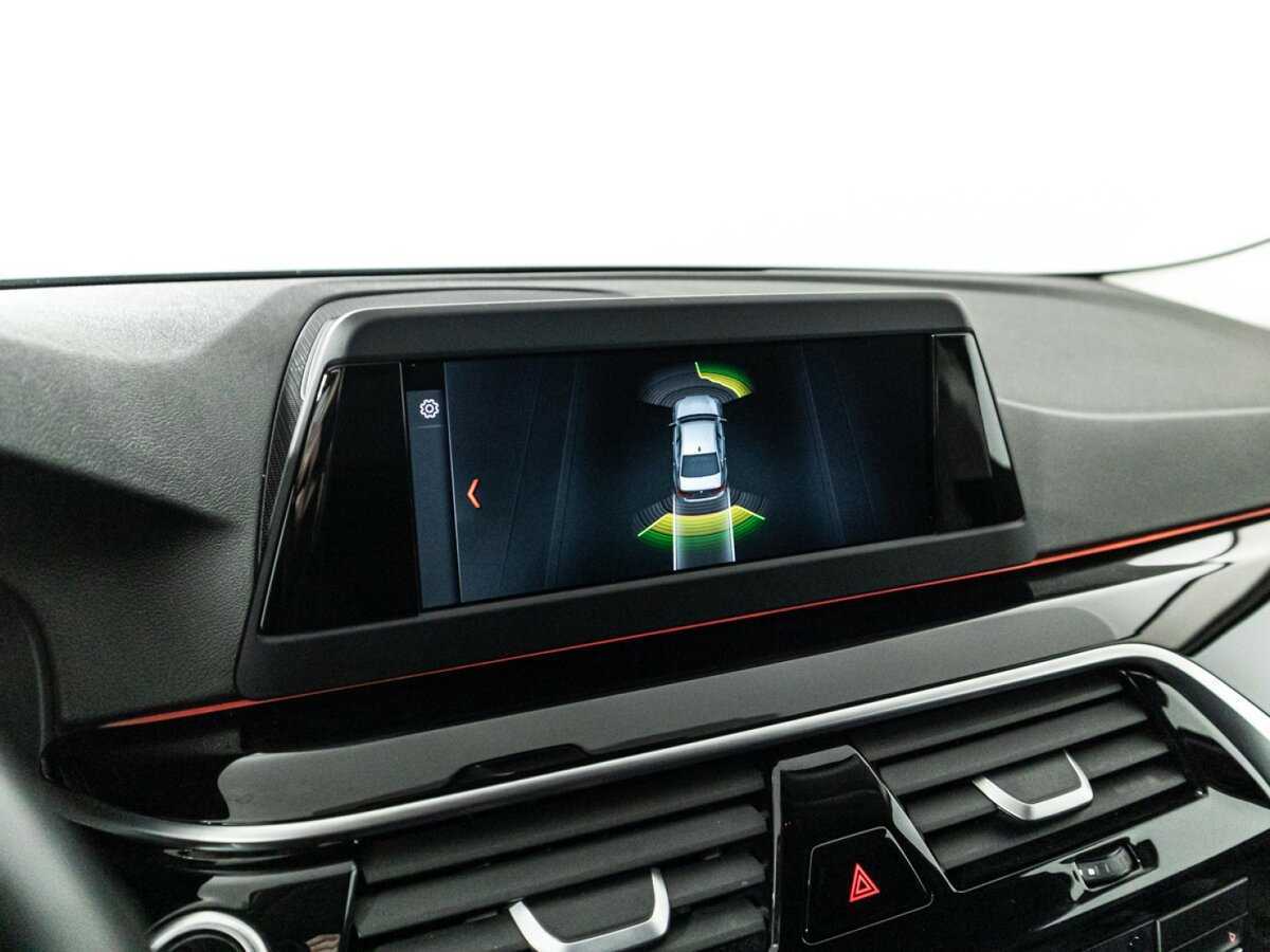 BMW 5 серии 2019 года с пробегом. Фото: #17