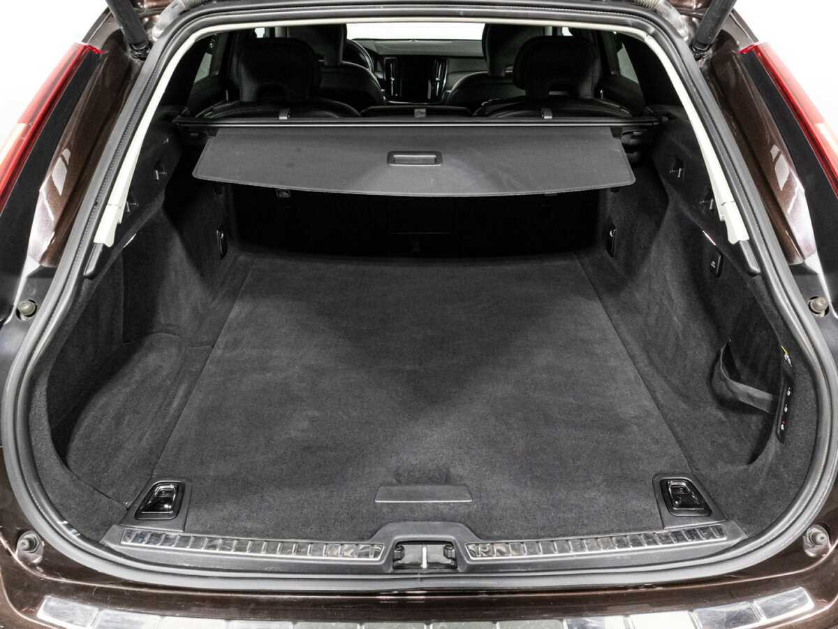 Volvo V90 Cross Country 2019 года с пробегом. Фото: #23