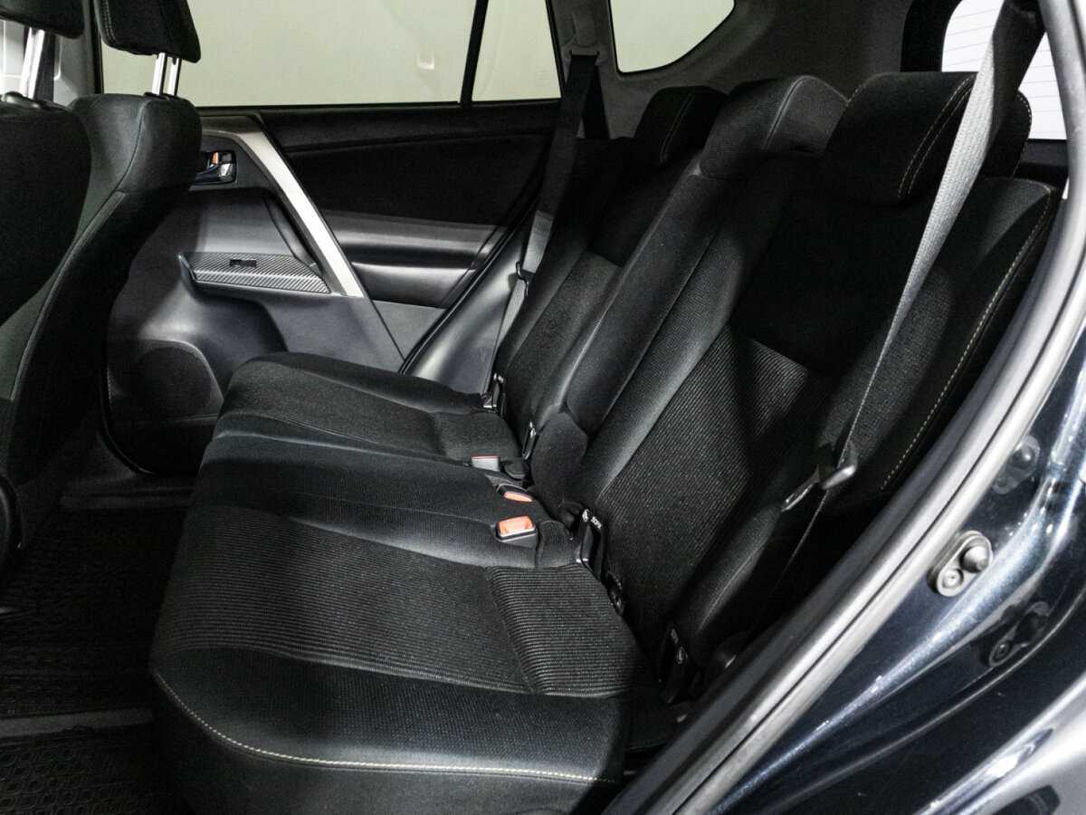 Toyota RAV4 2014 года с пробегом. Фото: #9