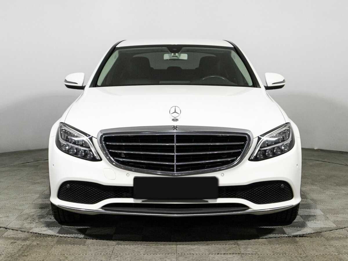 Mercedes-Benz C-Класс 2019 года с пробегом. Фото: #1