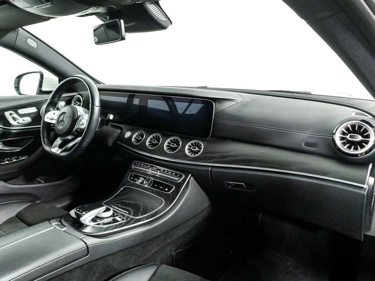 Mercedes-Benz E-Класс 2019 года с пробегом. Фото: #8