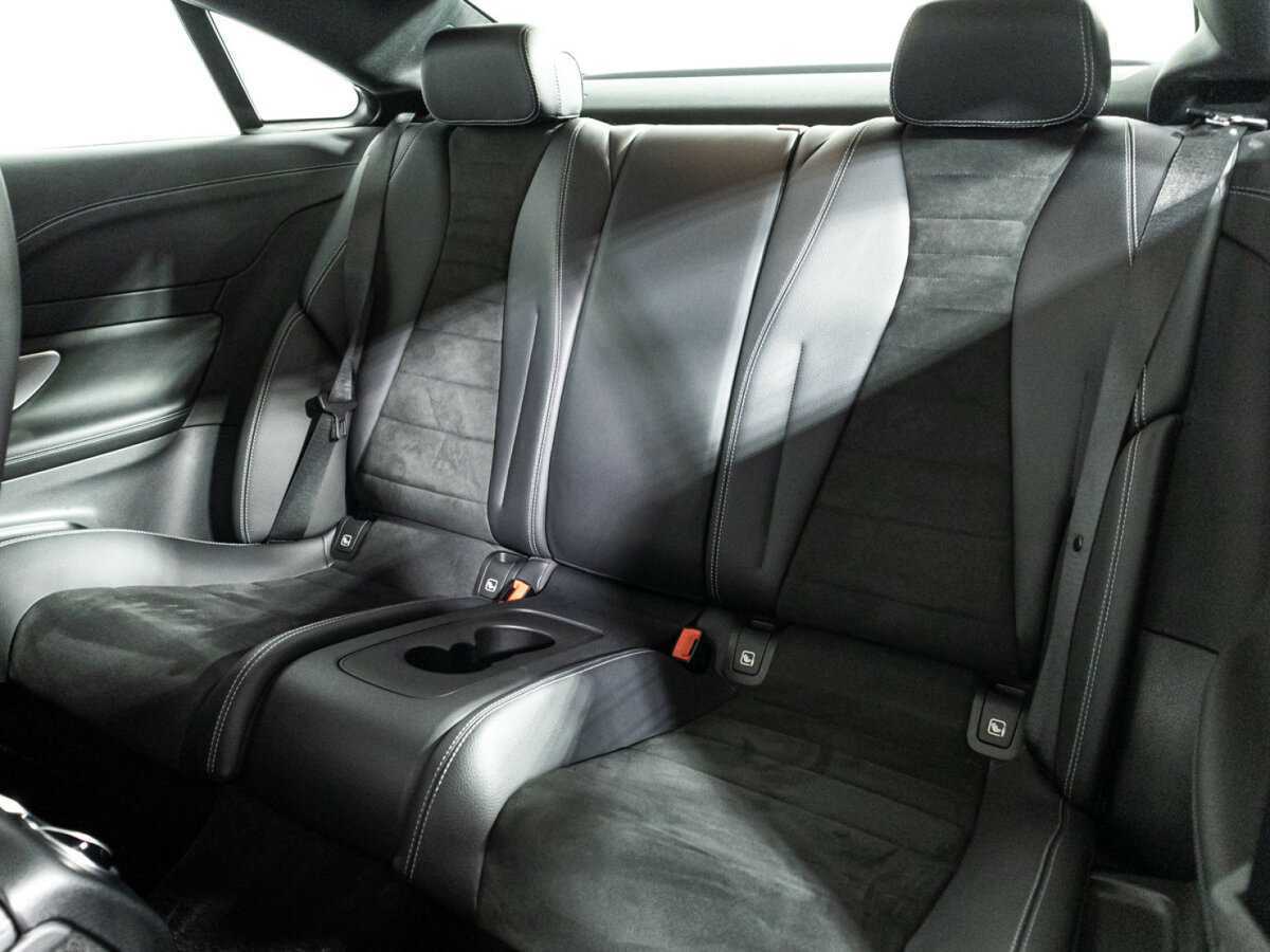 Mercedes-Benz E-Класс 2019 года с пробегом. Фото: #9