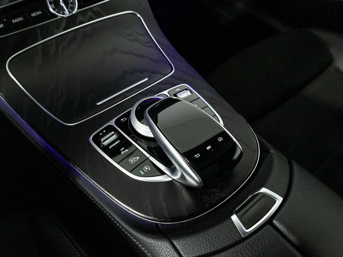 Mercedes-Benz E-Класс 2019 года с пробегом. Фото: #17