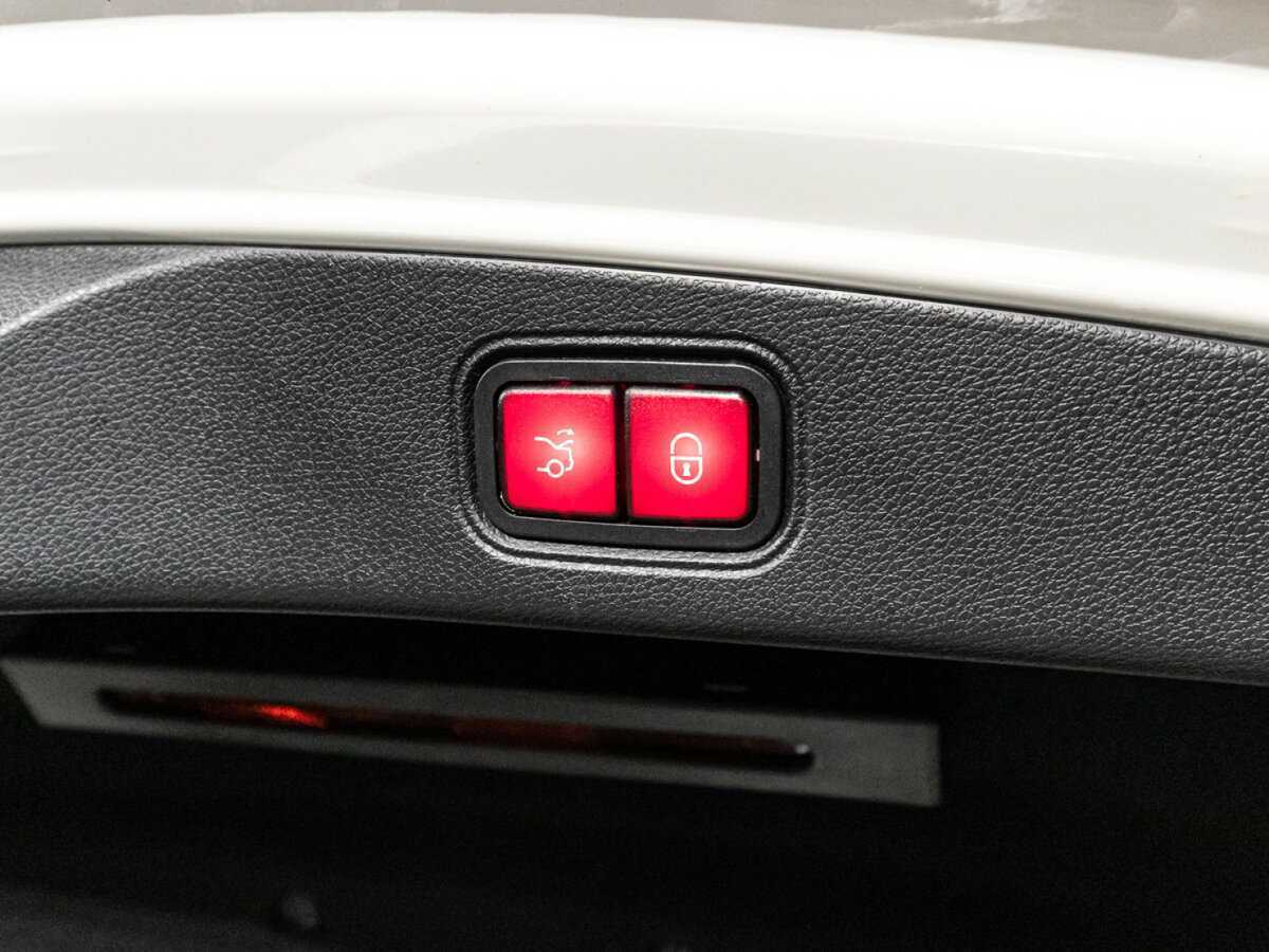 Mercedes-Benz E-Класс 2019 года с пробегом. Фото: #29