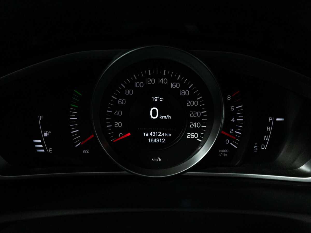 Volvo V40 Cross Country 2014 года с пробегом. Фото: #11