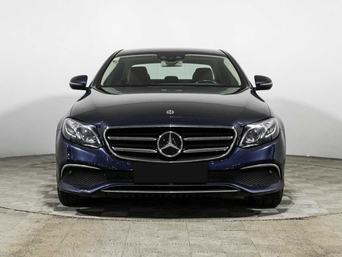 Mercedes-Benz E-Класс 2019 года с пробегом. Фото: #1