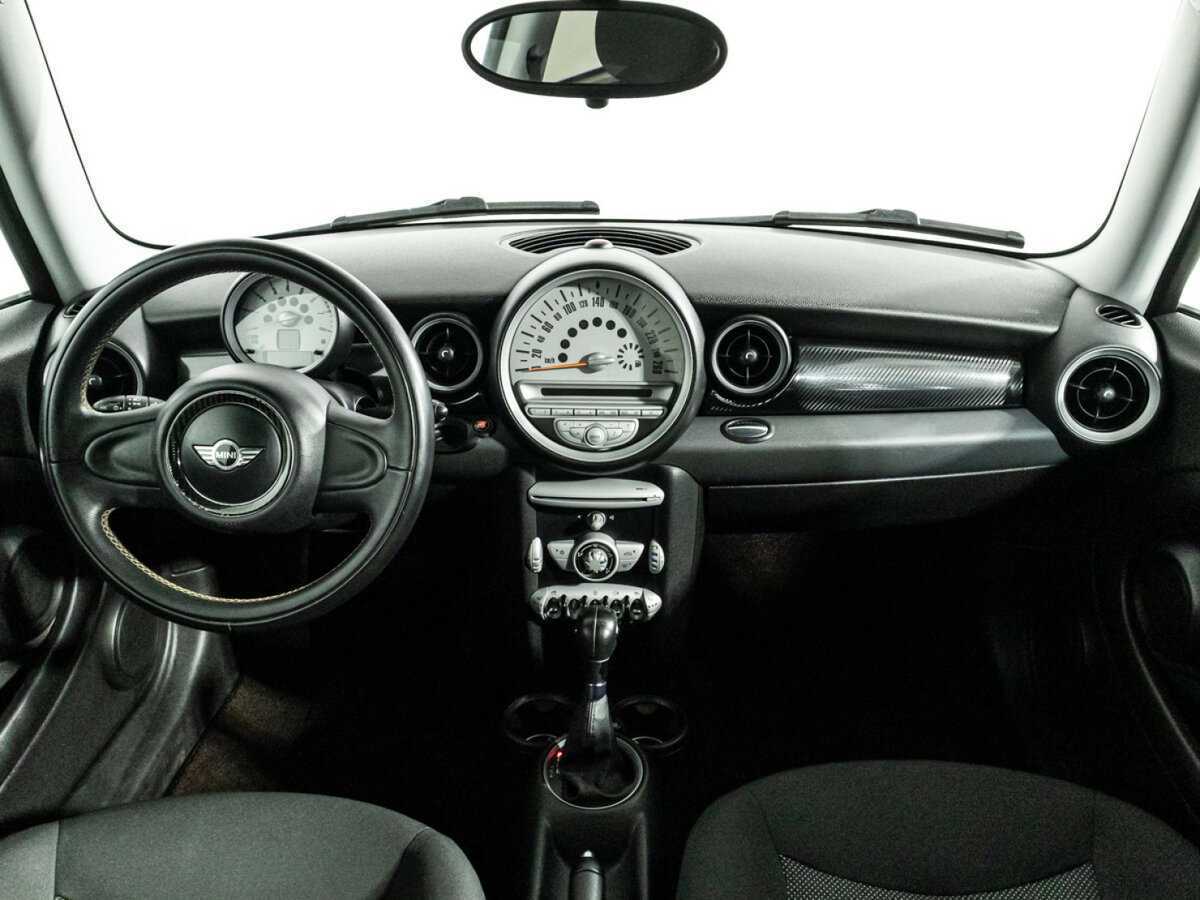 Mini Hatch 2010 года с пробегом. Фото: #12