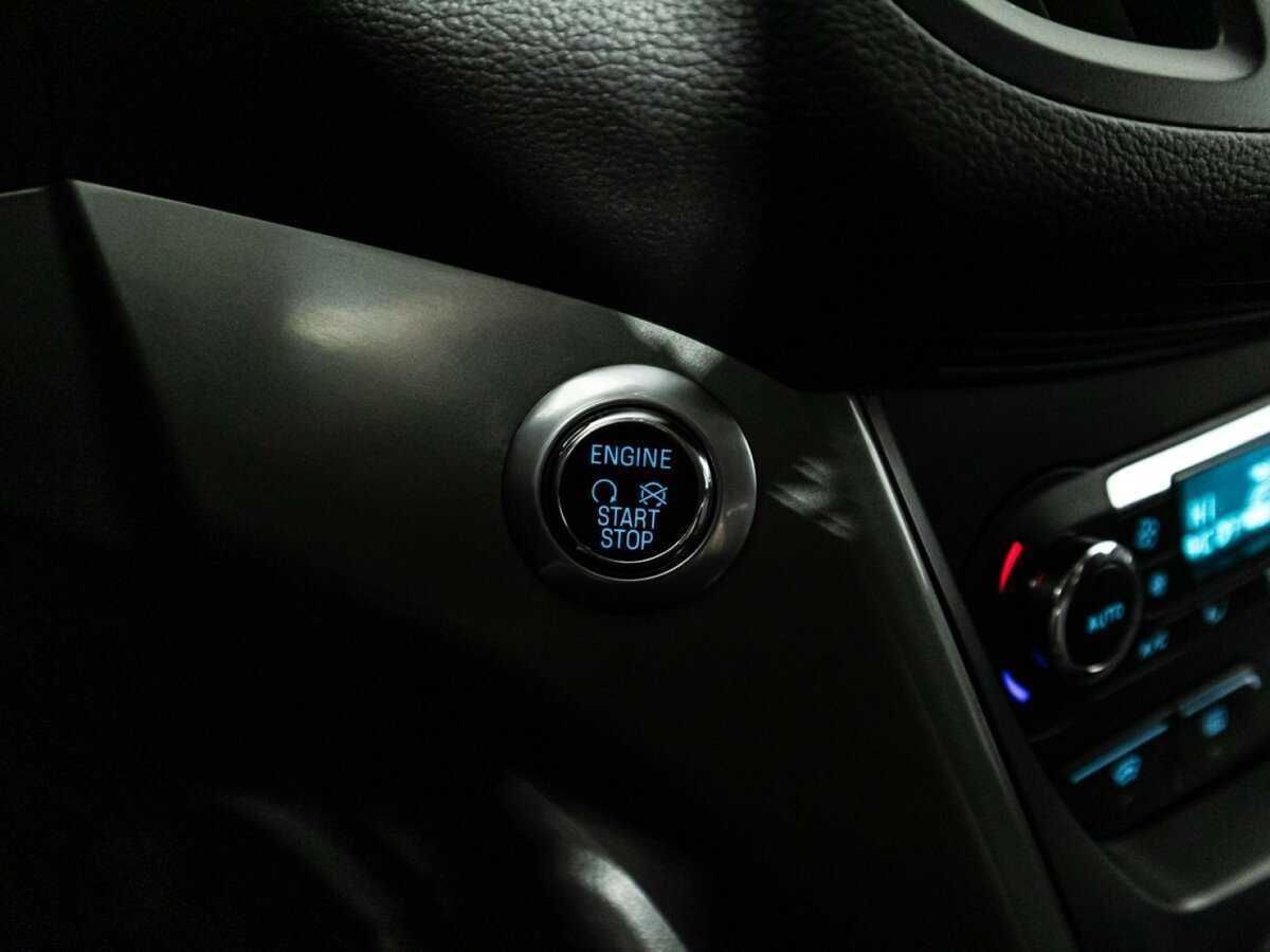 Б/У Форд Куга 2015 года. Фото: #17