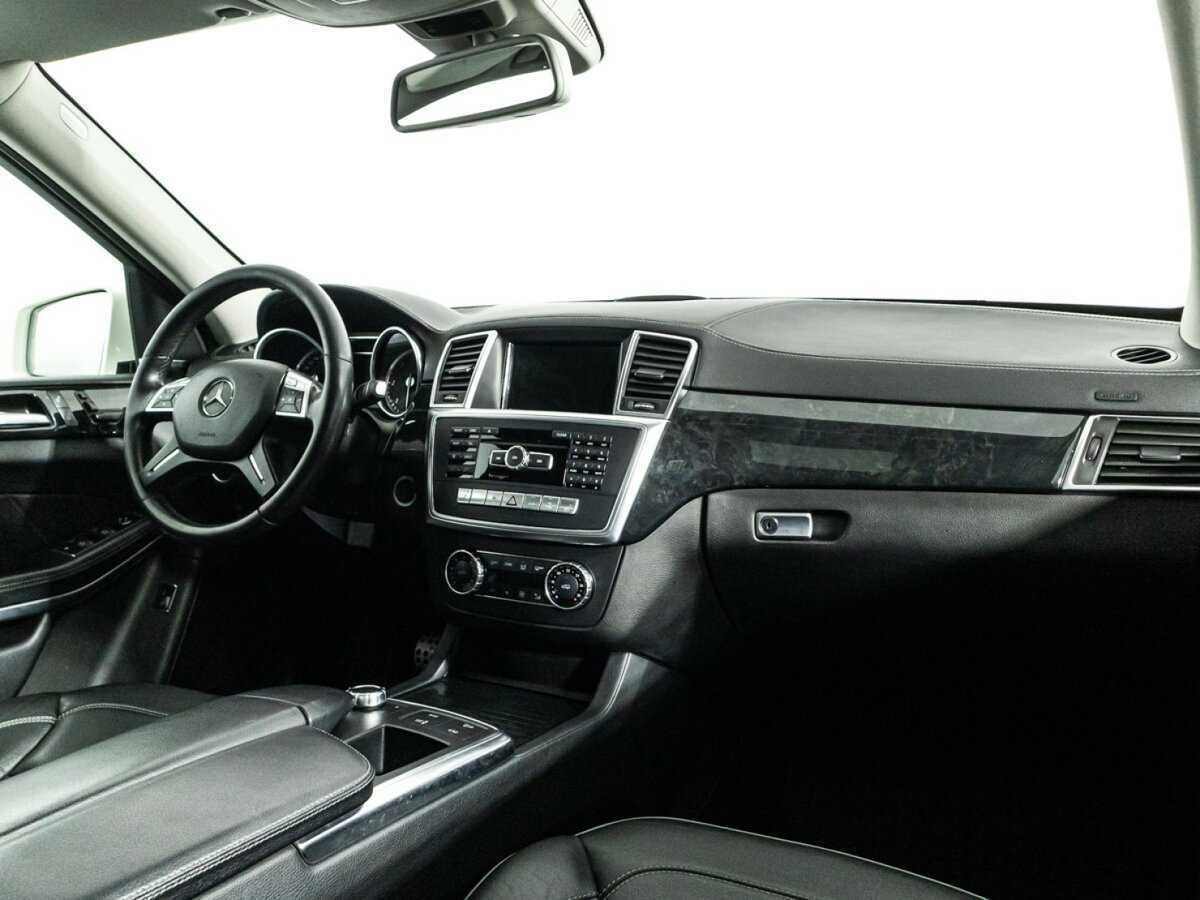 Mercedes-Benz GL-Класс 2013 года с пробегом. Фото: #8