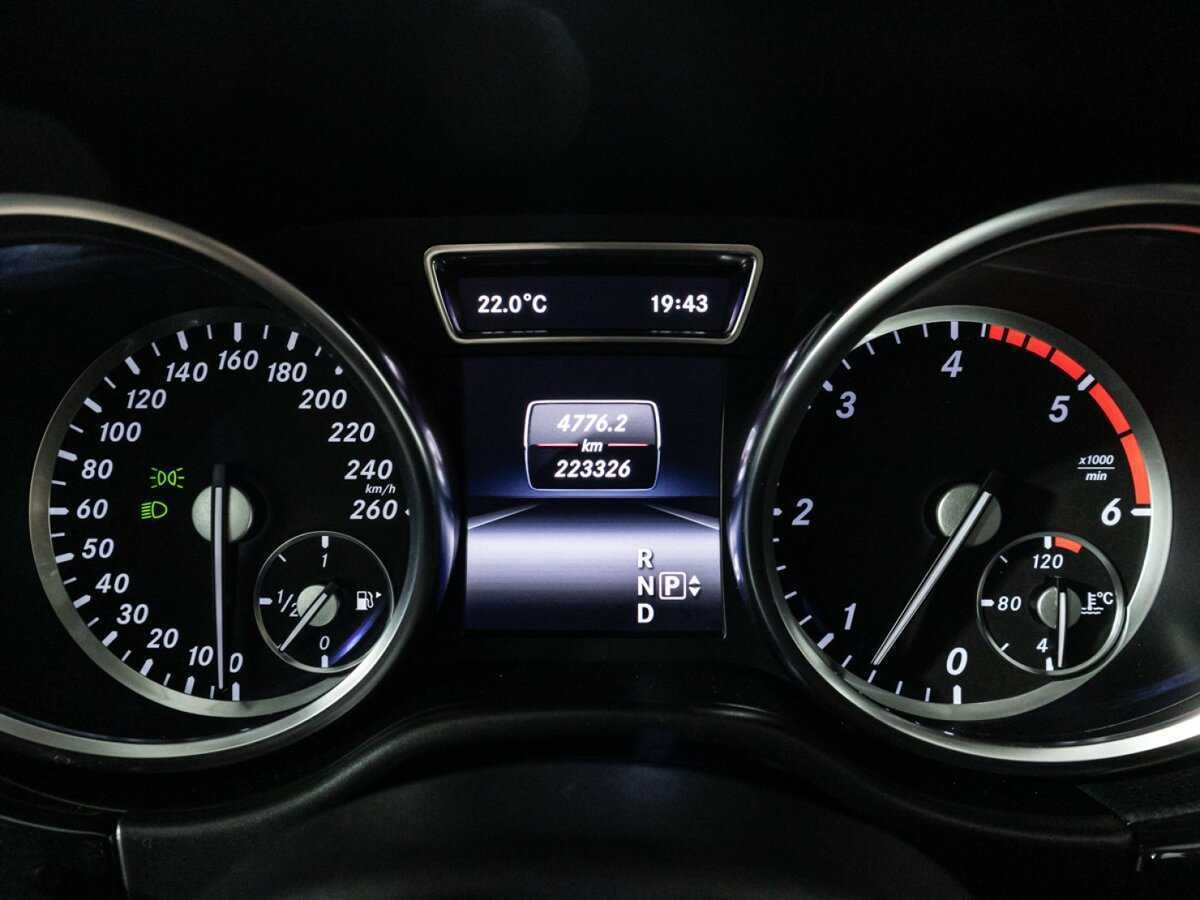 Mercedes-Benz GL-Класс 2013 года с пробегом. Фото: #11