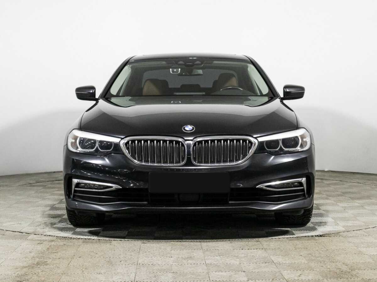BMW 5 серии 2019 года с пробегом. Фото: #1
