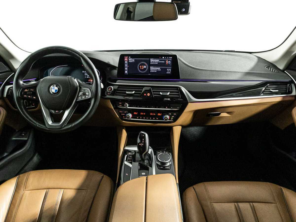 BMW 5 серии 2019 года с пробегом. Фото: #10