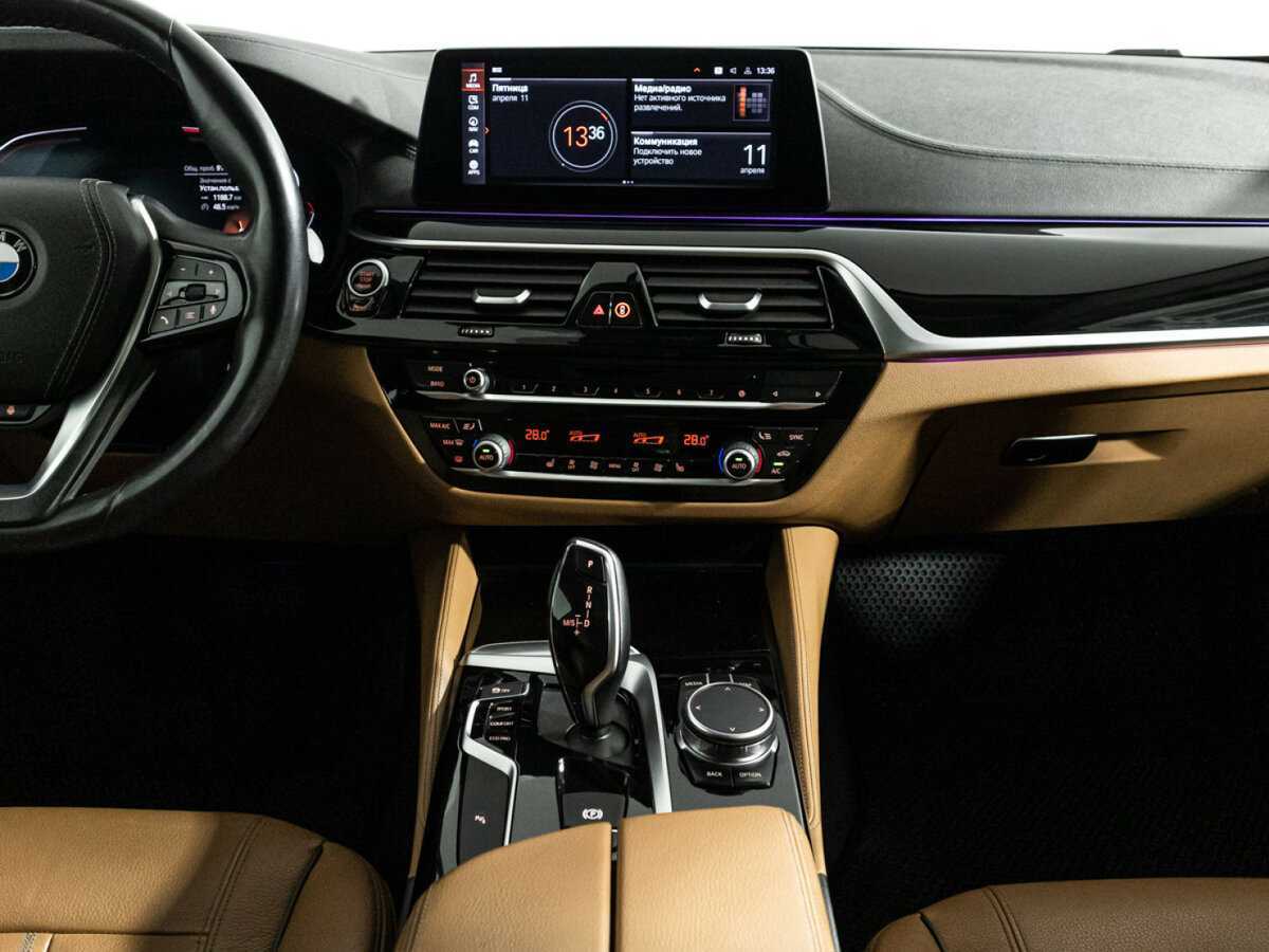 BMW 5 серии 2019 года с пробегом. Фото: #11