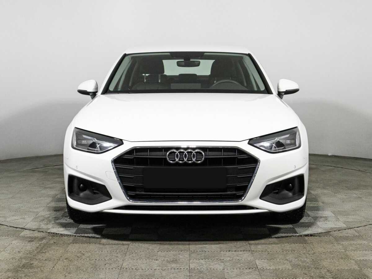 Audi A4 2021 года с пробегом. Фото: #1