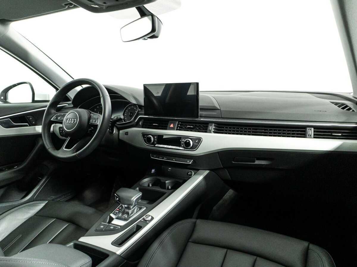 Audi A4 2021 года с пробегом. Фото: #8
