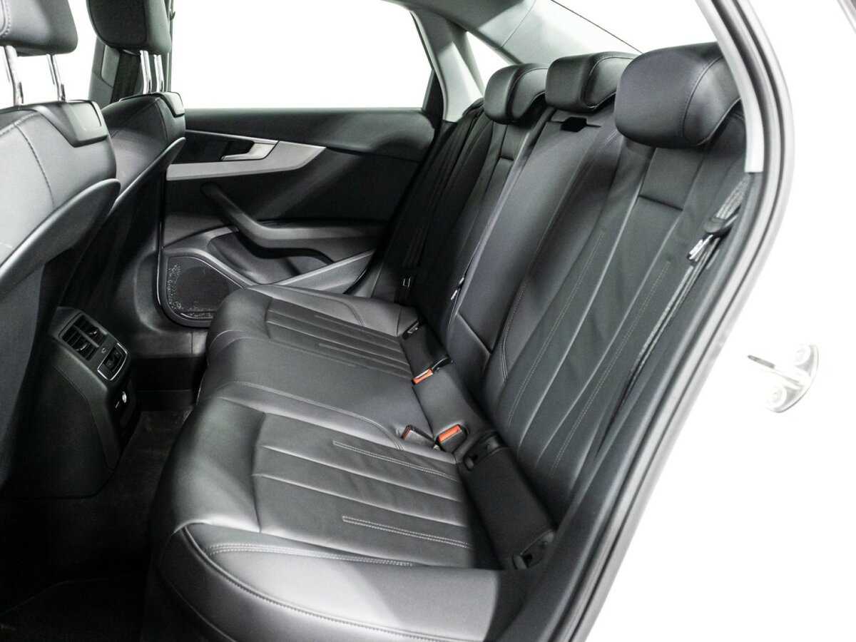 Audi A4 2021 года с пробегом. Фото: #9