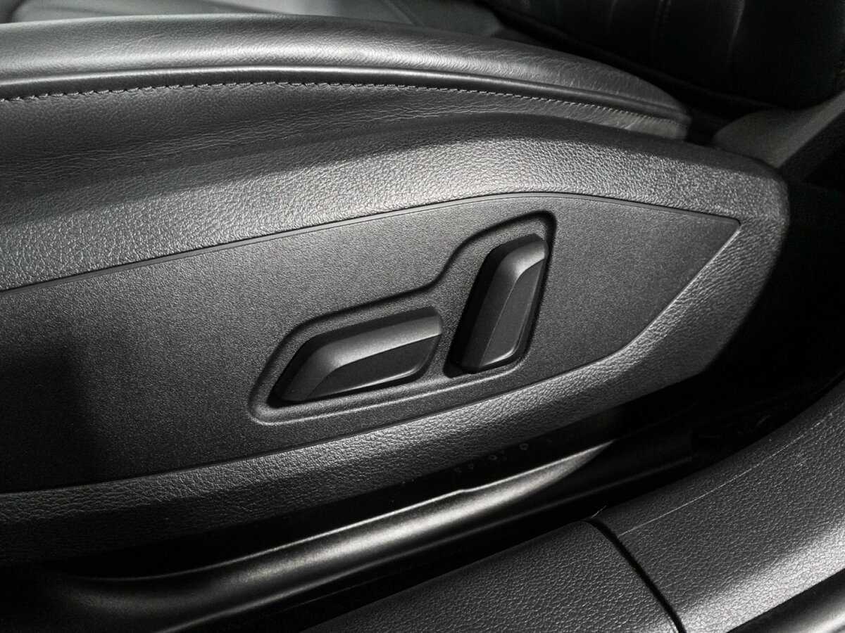 Audi A4 2021 года с пробегом. Фото: #18