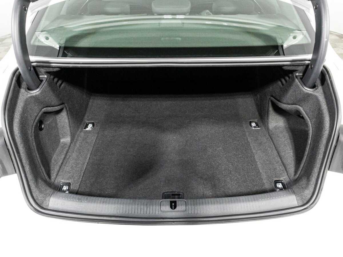 Audi A4 2021 года с пробегом. Фото: #20