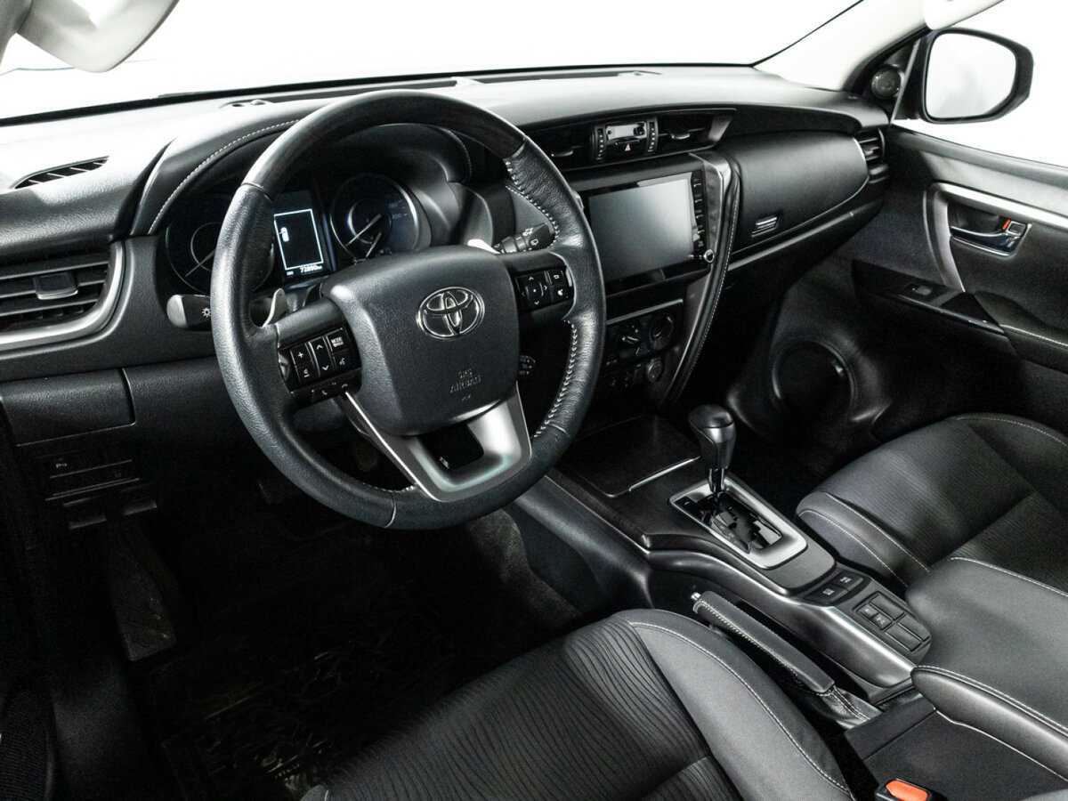 Toyota Fortuner 2020 года с пробегом. Фото: #10