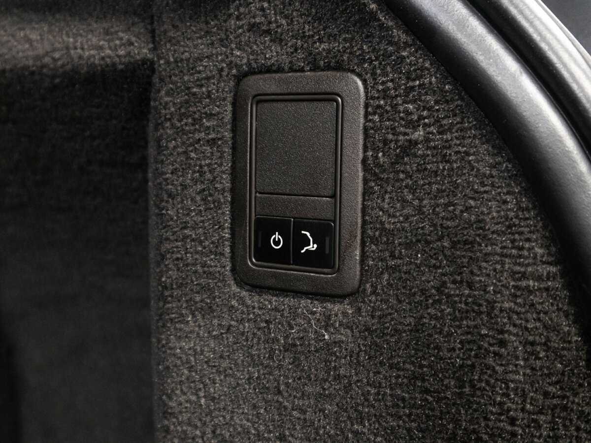 Land Rover Range Rover Sport 2015 года с пробегом. Фото: #14