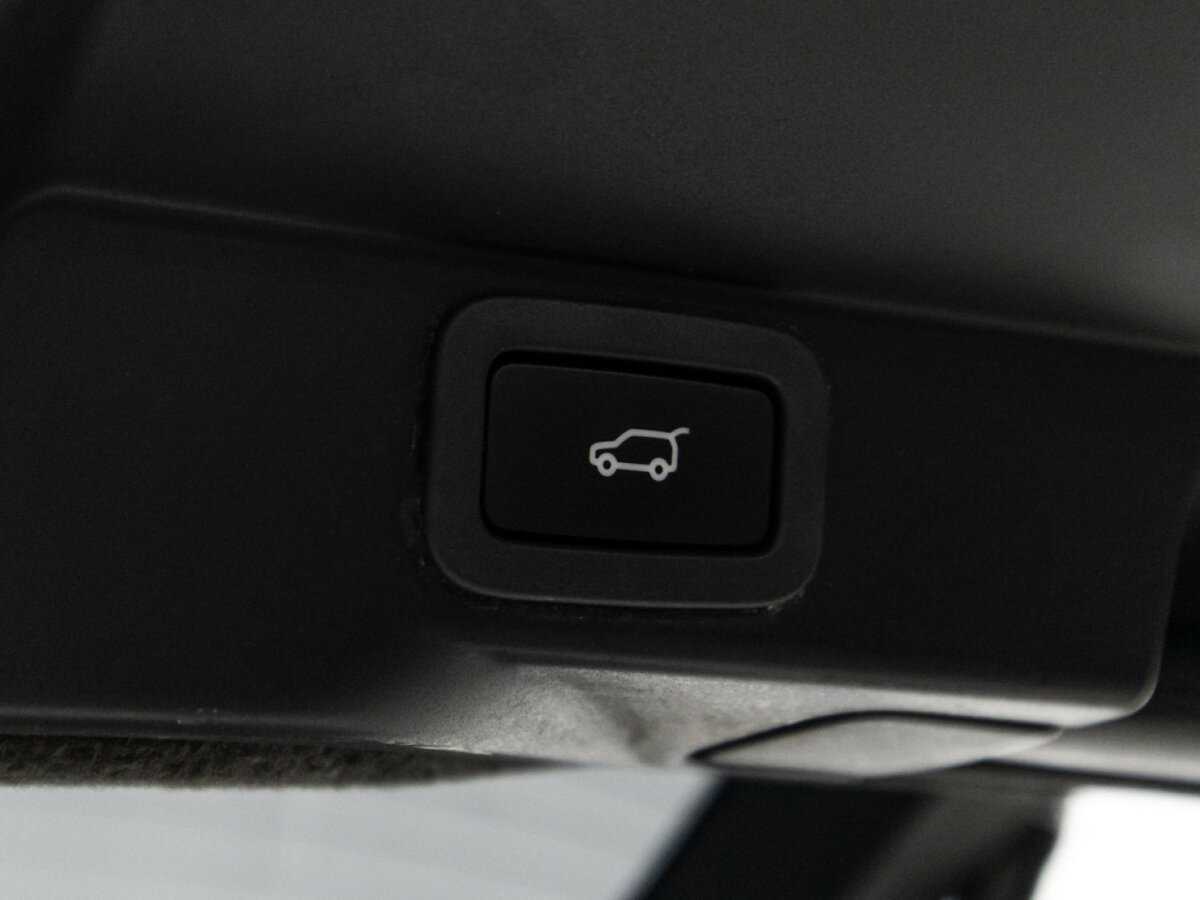 Land Rover Range Rover Sport 2015 года с пробегом. Фото: #15