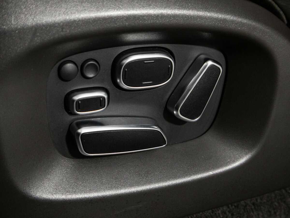 Land Rover Range Rover Sport 2015 года с пробегом. Фото: #17