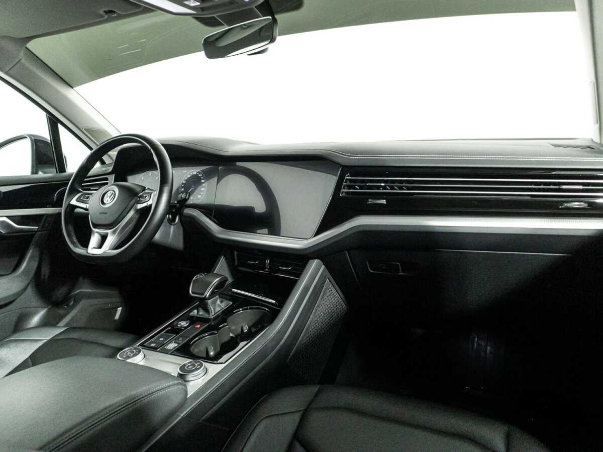 Volkswagen Touareg 2019 года с пробегом. Фото: #7