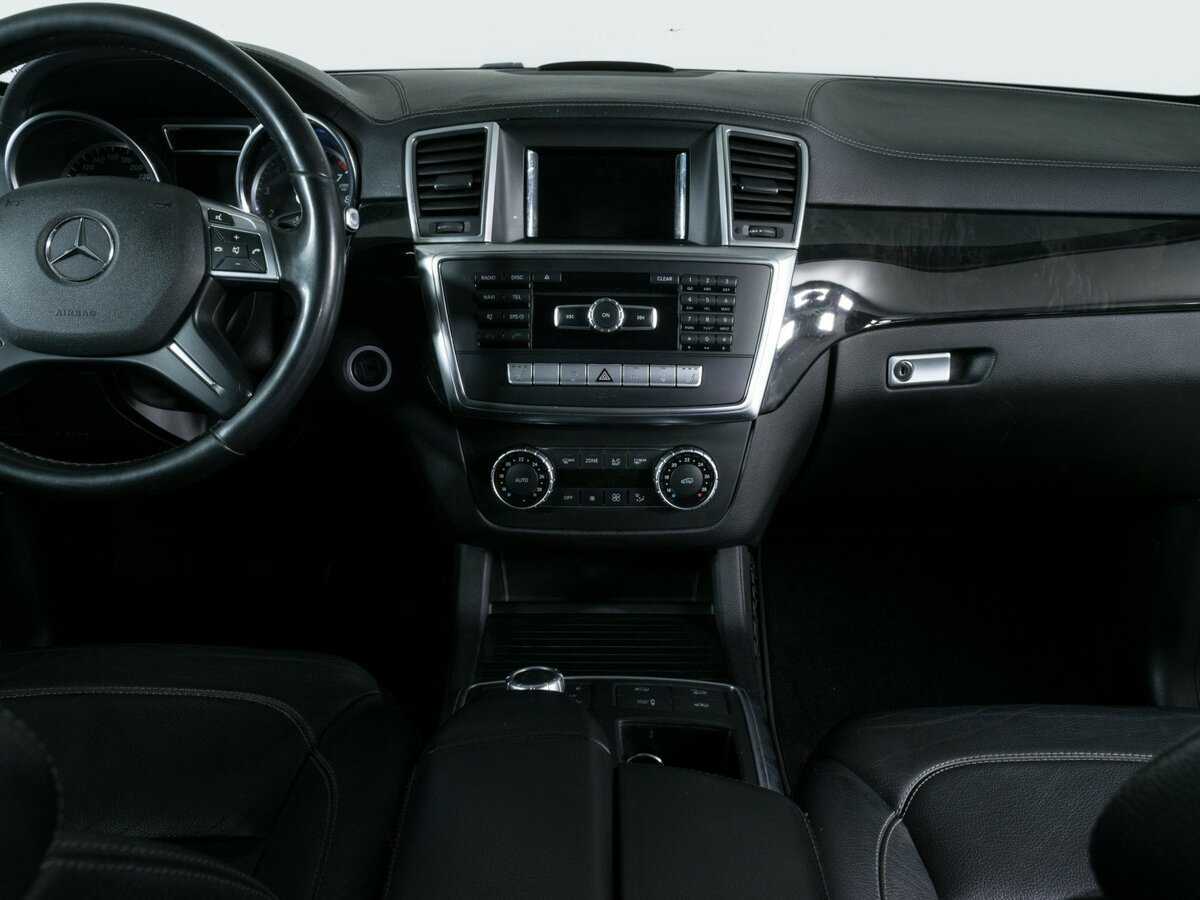 Mercedes-Benz GL-Класс 2014 года с пробегом. Фото: #9