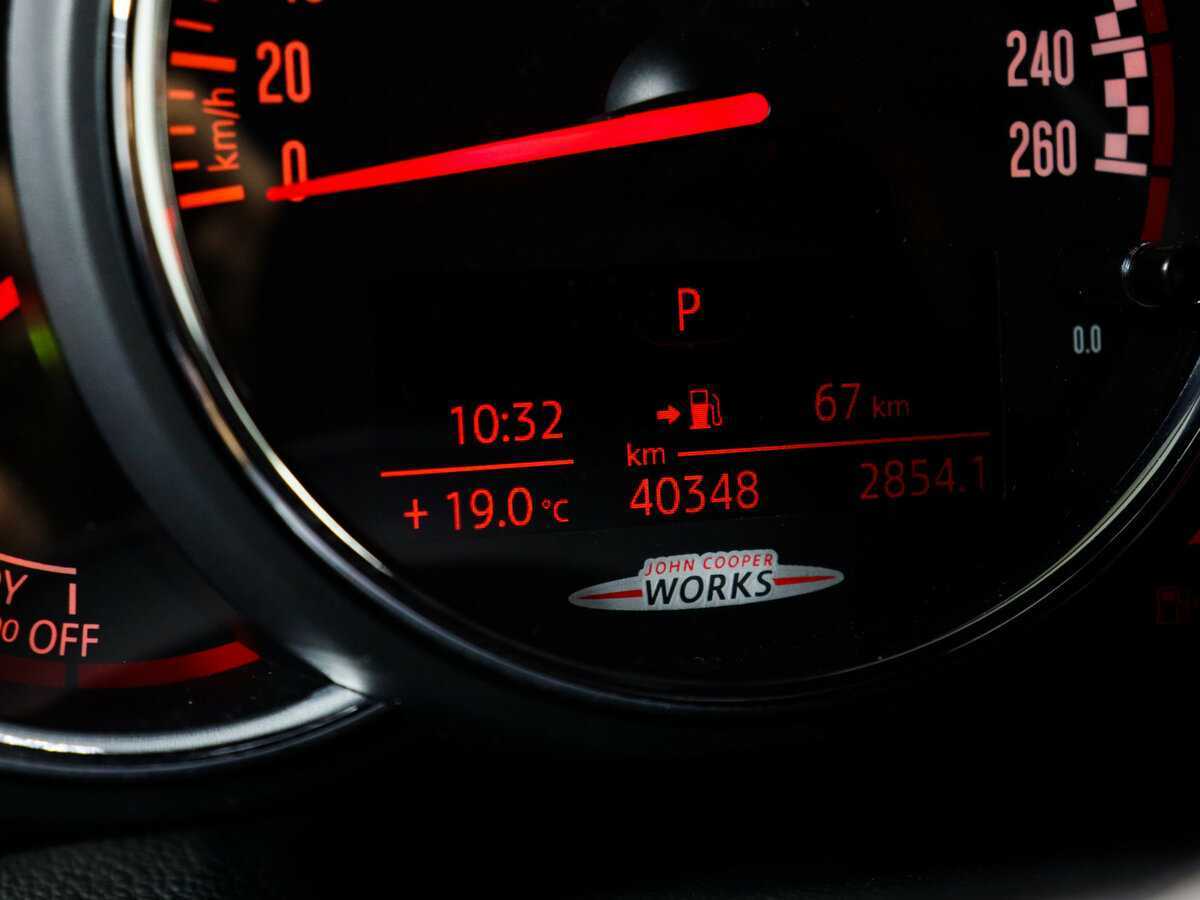 Mini Hatch 2017 года с пробегом. Фото: #7