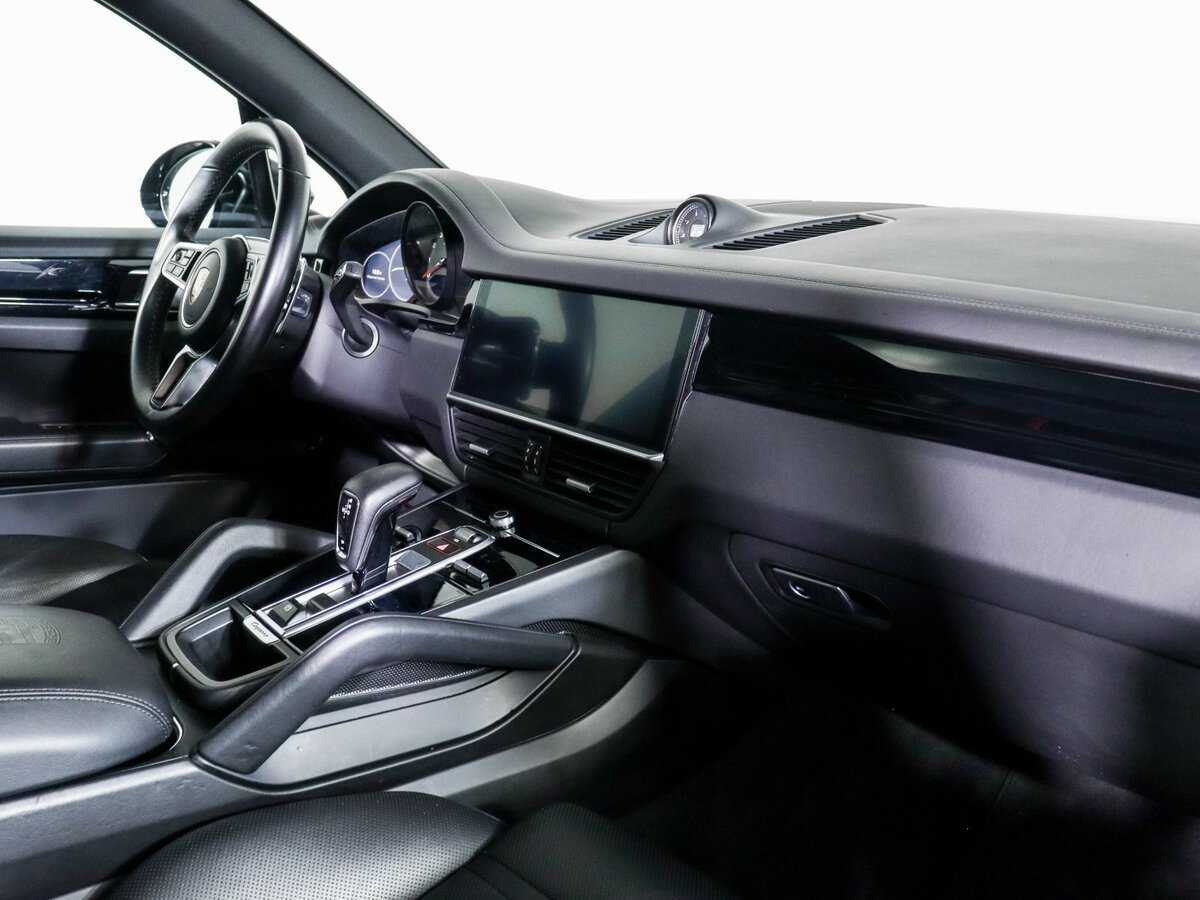 Porsche Cayenne 2018 года с пробегом. Фото: #8