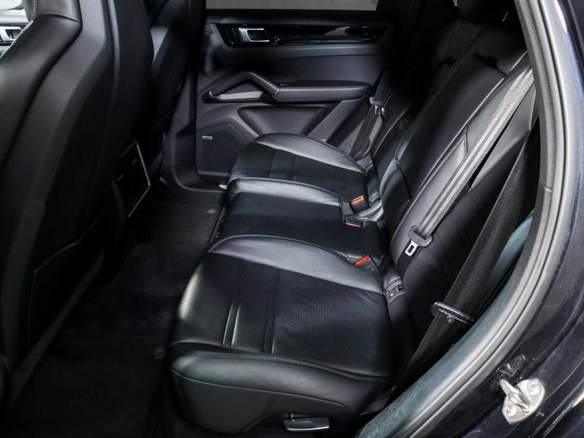 Porsche Cayenne 2018 года с пробегом. Фото: #9